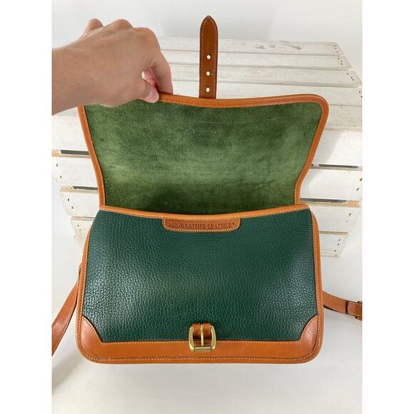 DOONEY & BOURKE MEDIUM GREEN LEATHER VINTAGE CROSSBODY BAG - Picture 9 of 16